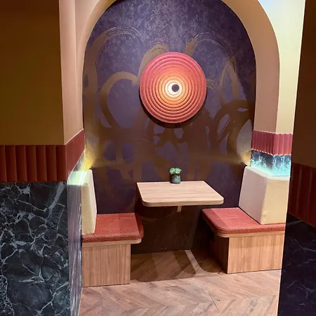 De Pijp Otel 3*